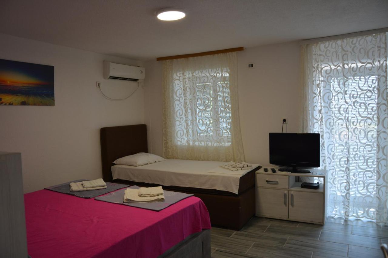 Apartments Djedovic 2 Petrovac Eksteriør bilde