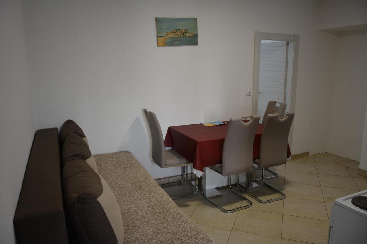 Apartments Djedovic 2 Petrovac Eksteriør bilde