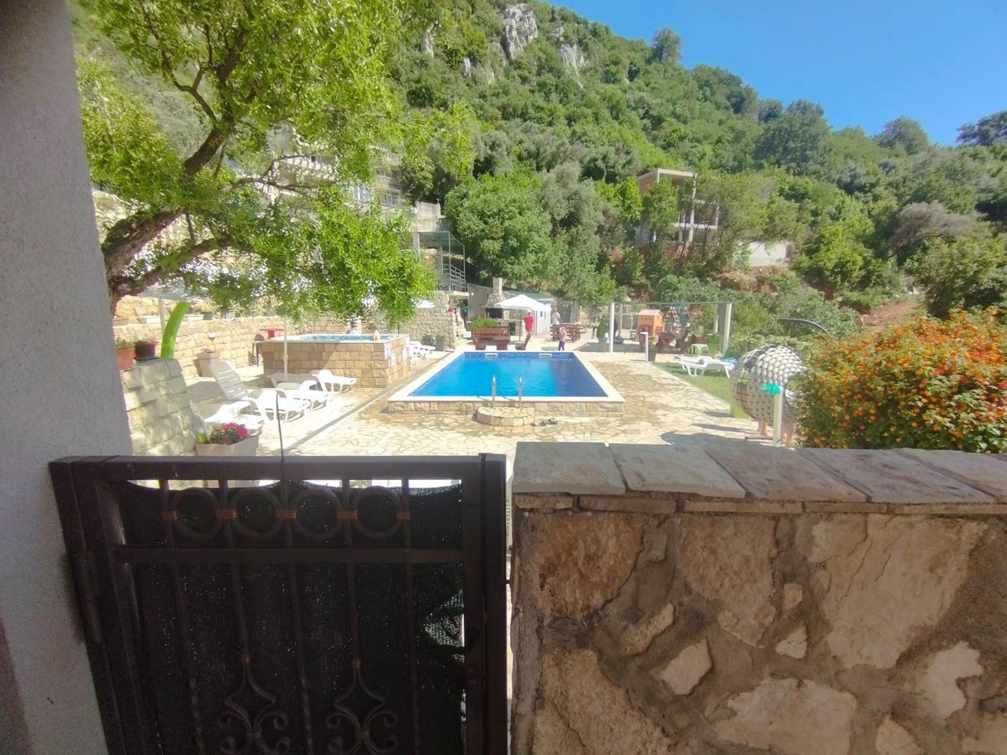 Apartments Djedovic 2 Petrovac Eksteriør bilde