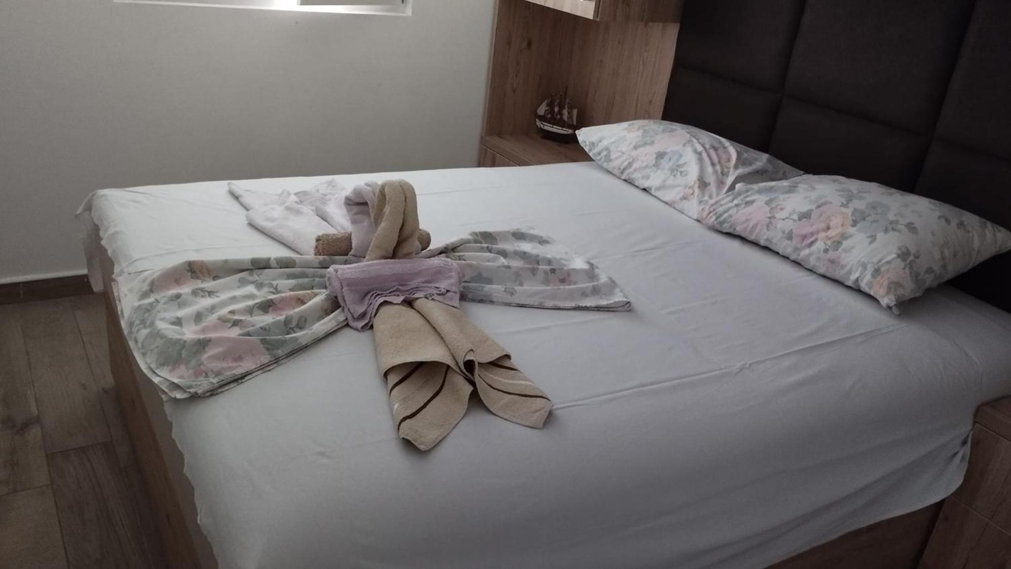 Apartments Djedovic 2 Petrovac Eksteriør bilde