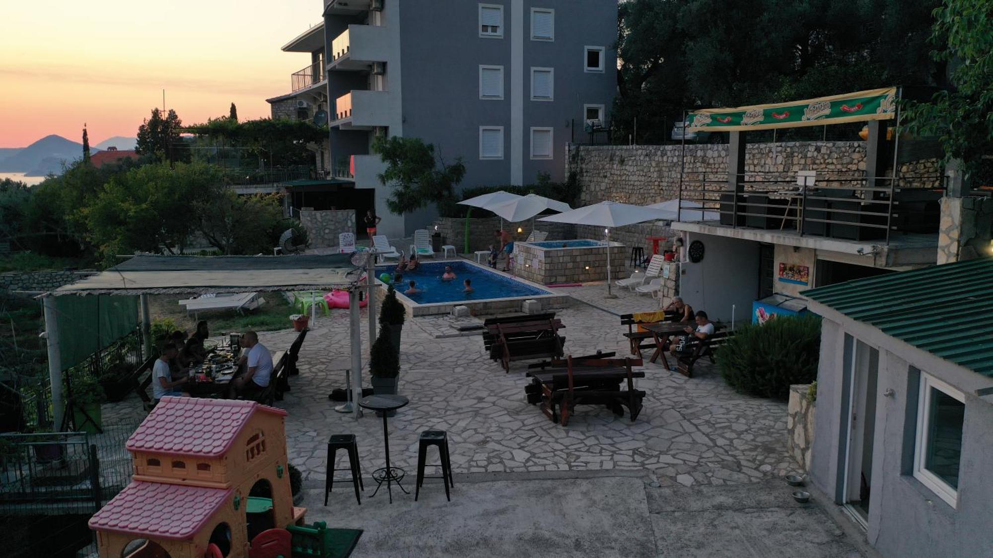 Apartments Djedovic 2 Petrovac Eksteriør bilde