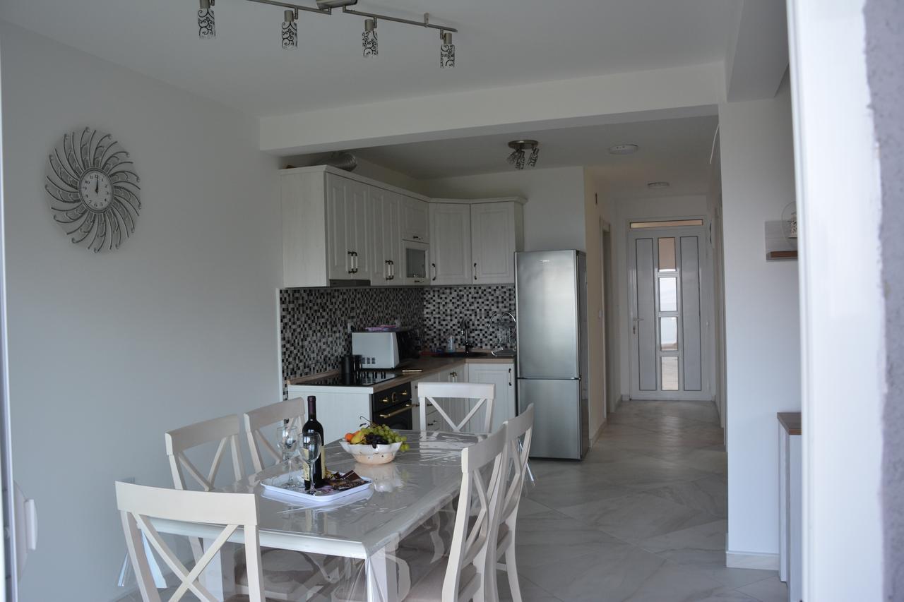 Apartments Djedovic 2 Petrovac Eksteriør bilde